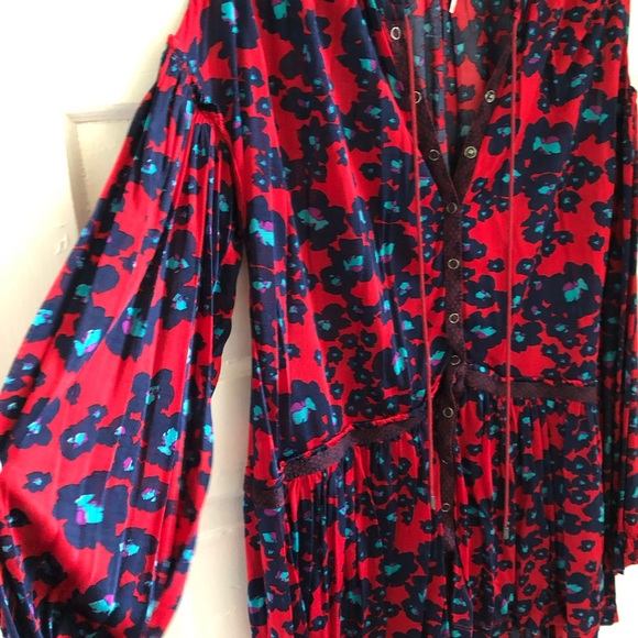 Free People Love Letter Tunic Top Flowy Cheetah Red Blue Leopard Boho XS - Picture 3 of 5